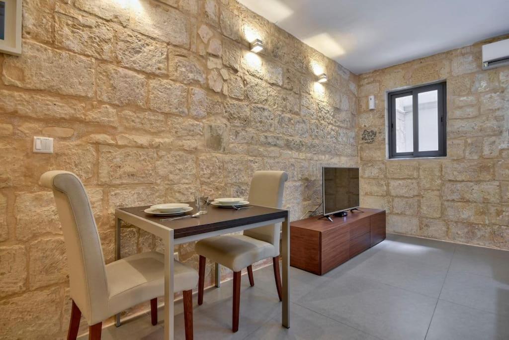 Orangery 101 - Duplex Studio Apartment วัลเลตตา ภายนอก รูปภาพ